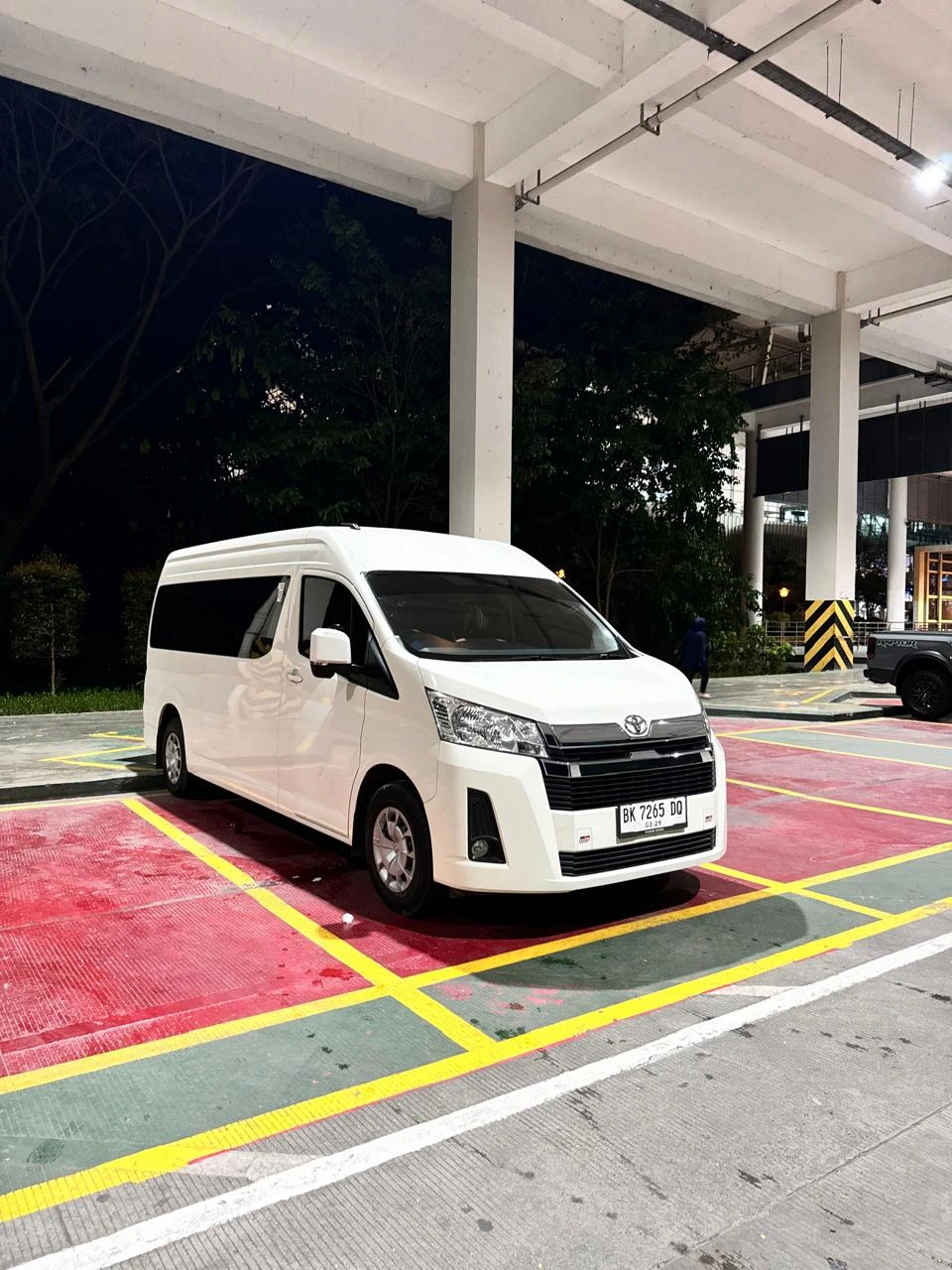 Rental Hiace Medan